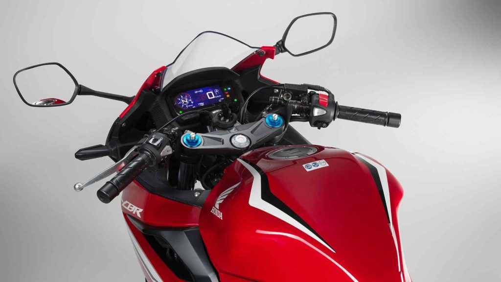 2020-honda-cbr500r-instrument-console