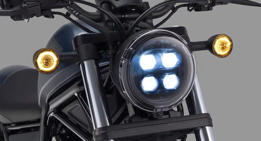 -2020-honda-rebel-500-headlight