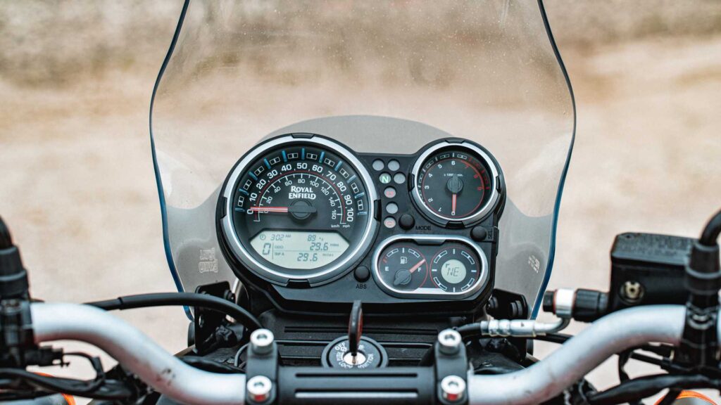 2021-royal-enfield-himalayan-console-