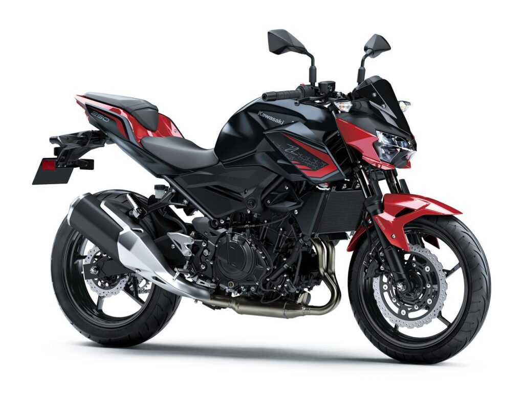 2021-Kawasaki-Z250-Candy-Cardinal-Red-x-Metallic-Flat-Spark-Black-