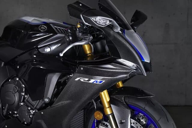 2020_yamaha-r1m