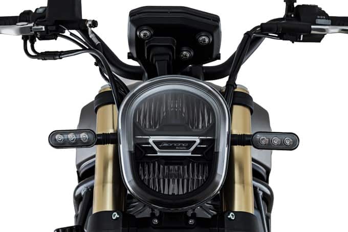 benelli-leoncino-800-headlight-