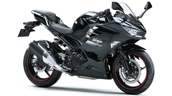 2021-kawasaki-ninja-250-in-Metallic-Carbon-Grey